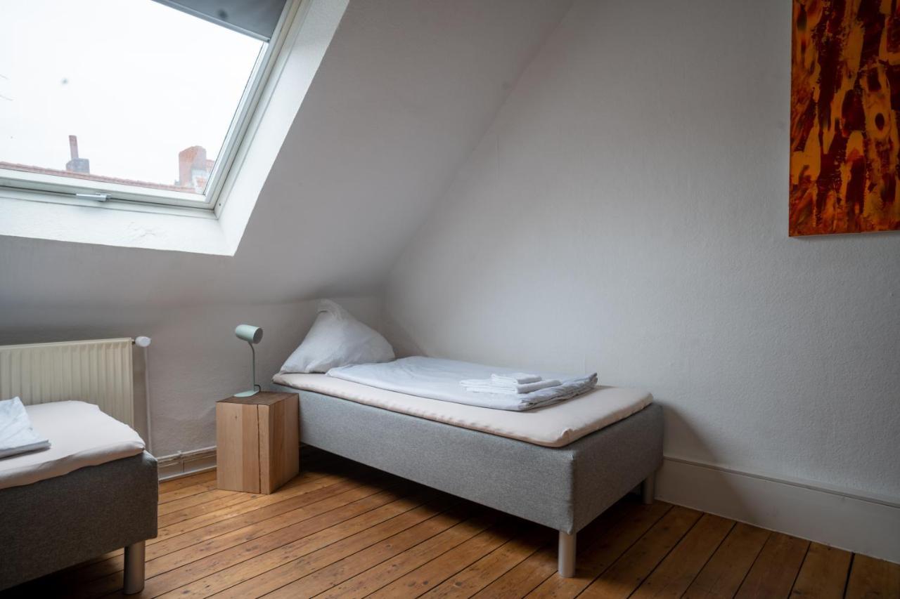 Stadtwohnungen Linden - Ferienwohnung Im Dachgeschoss Hannover Eksteriør billede