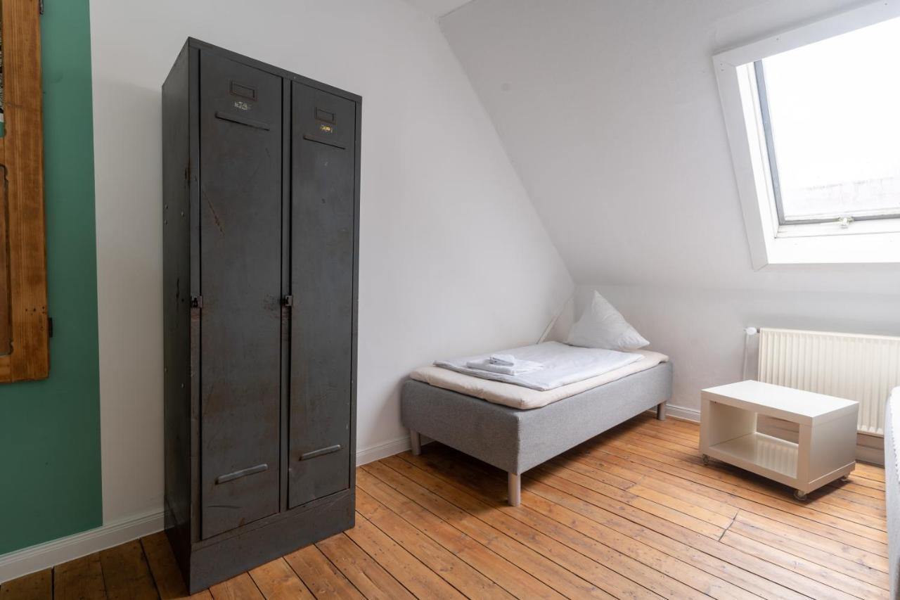 Stadtwohnungen Linden - Ferienwohnung Im Dachgeschoss Hannover Eksteriør billede